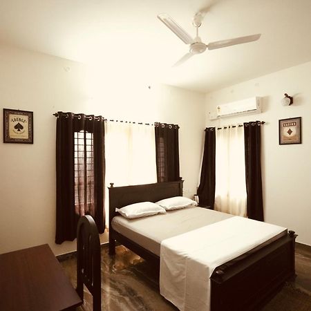 Daffodils Inn Alappuzha Zewnętrze zdjęcie