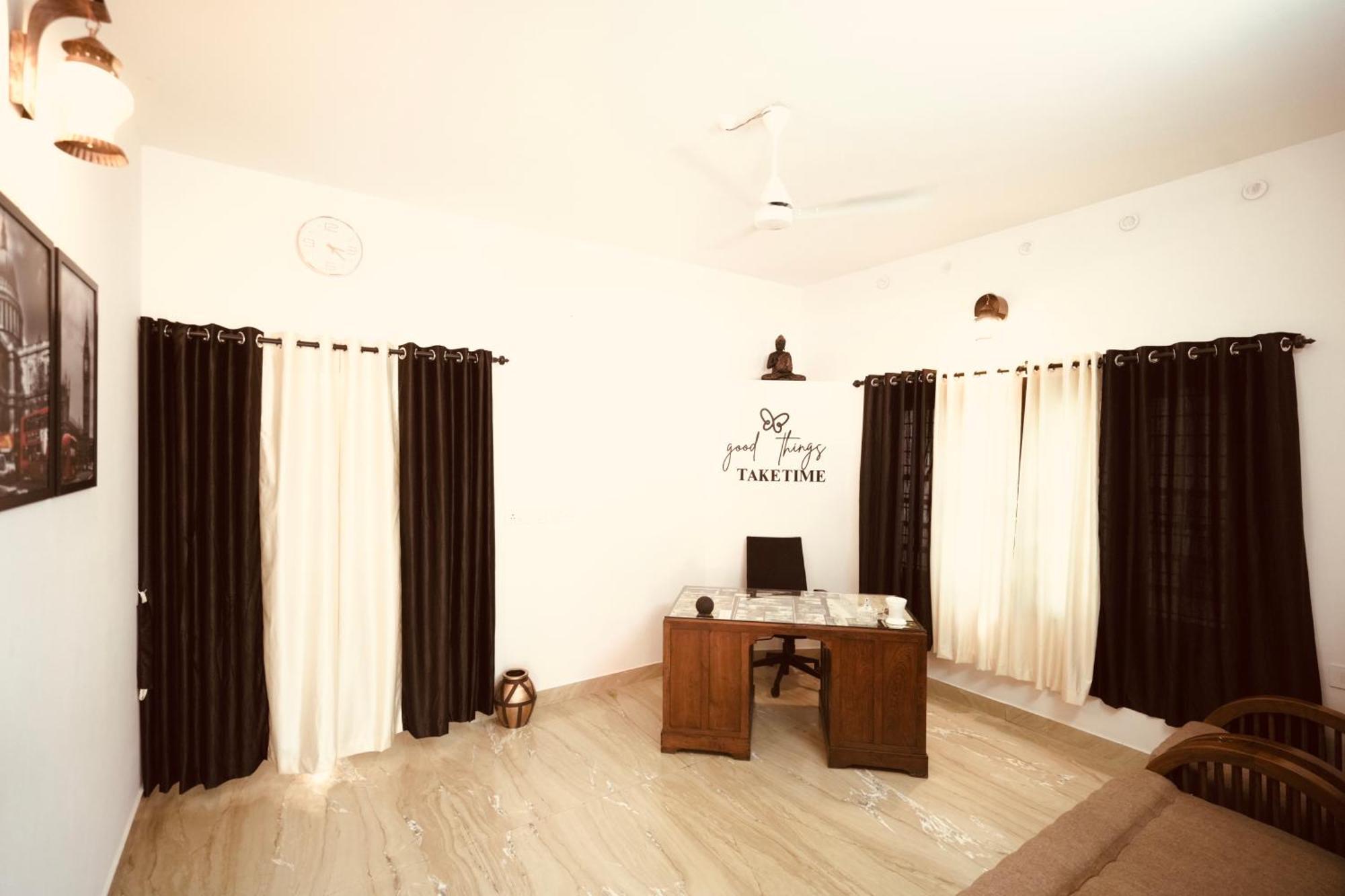 Daffodils Inn Alappuzha Zewnętrze zdjęcie